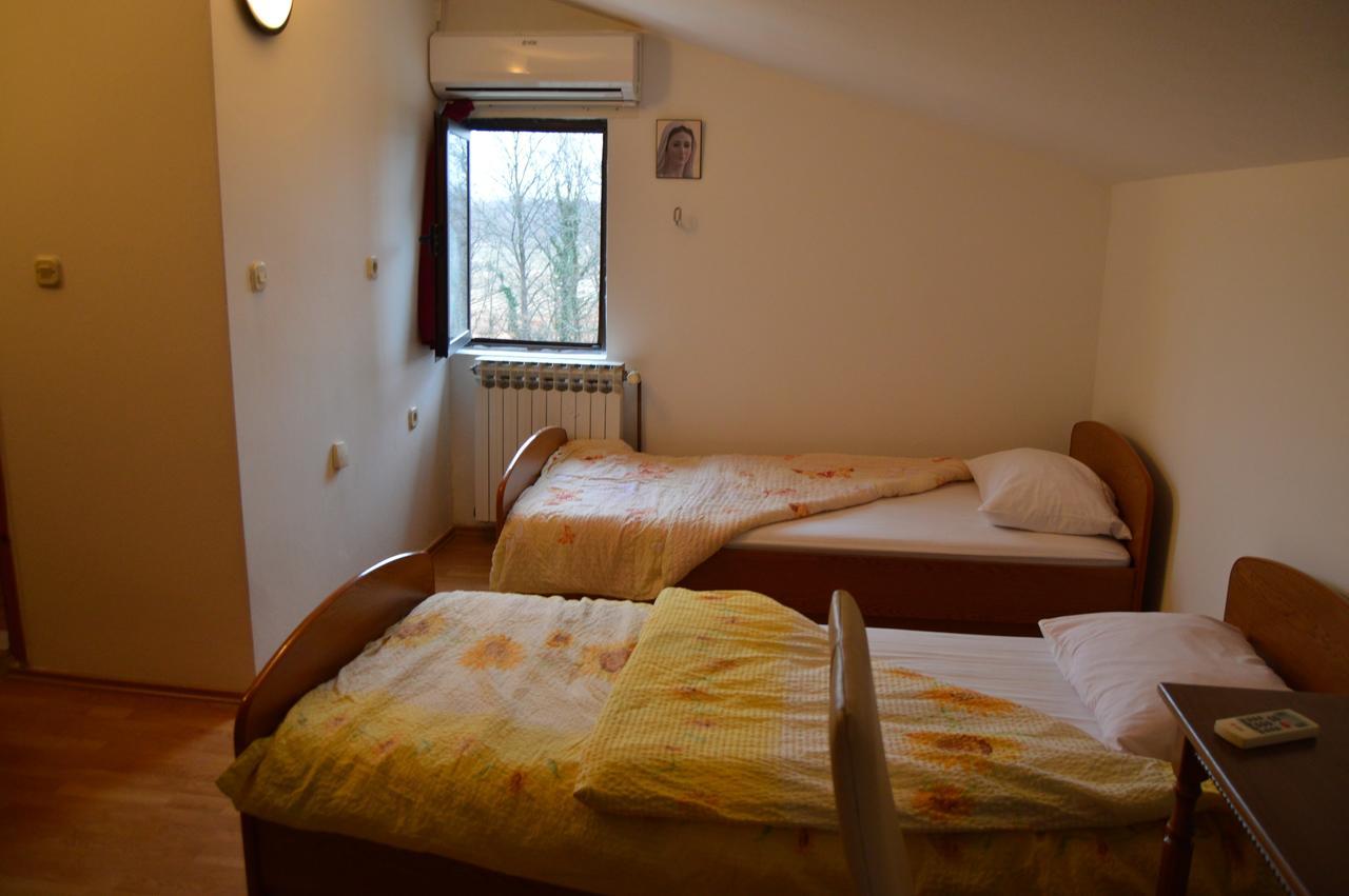 Pansion Modana Međugorje Exterior foto